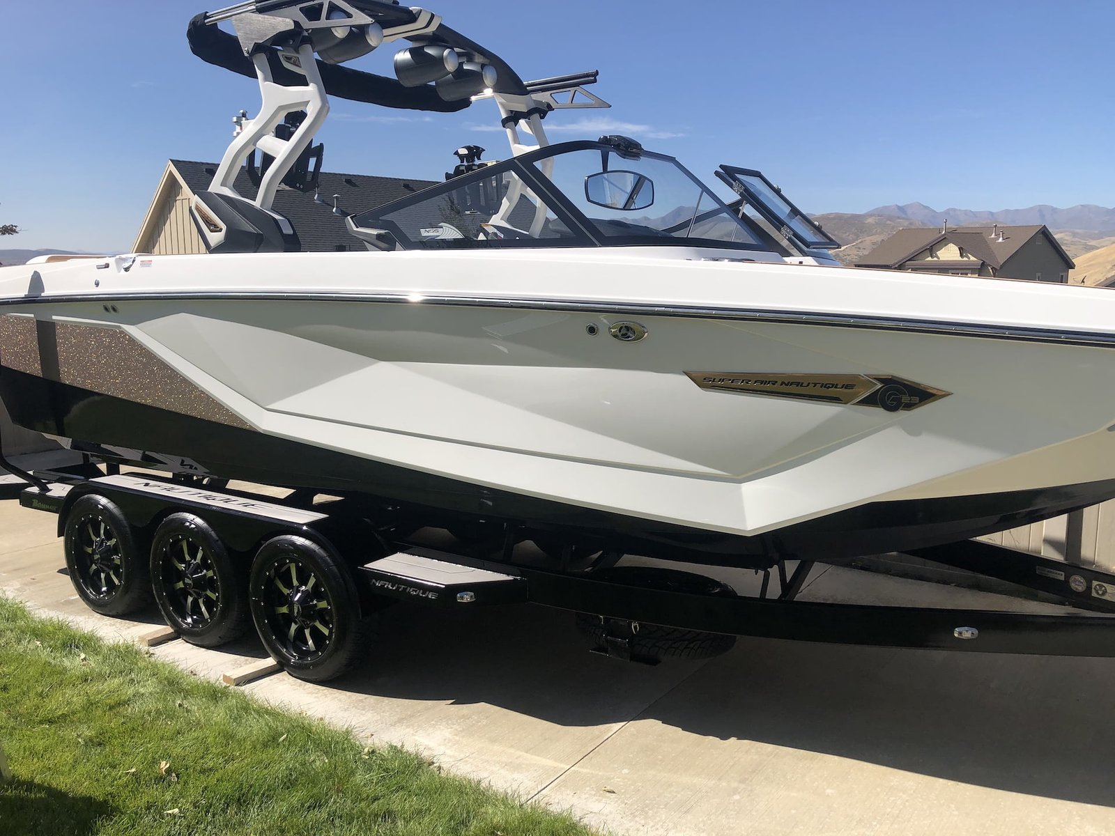 Why Should I Get a Boat Ceramic Coating?